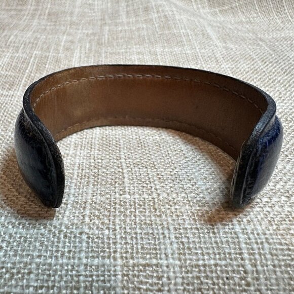 Vintage Cuff Bracelet Blue Leather Lizard Print Gold Tone Chain Accent Retro Y2K - Picture 4 of 8
